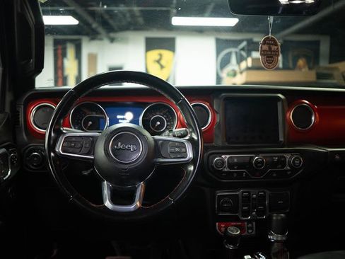 Used 2022 Jeep Wrangler Unlimited Rubicon AWD/4WD image 16