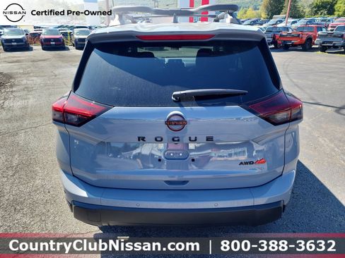 Used 2026 Nissan Rogue SV AWD/4WD image 7