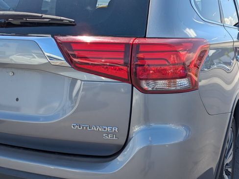 Used 2019 Mitsubishi Outlander SEL FWD image 5