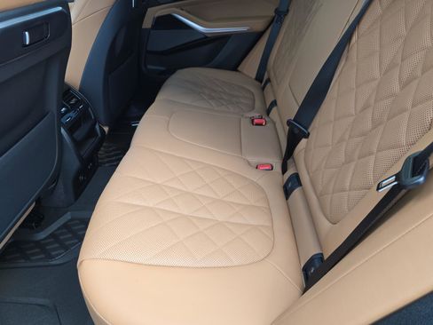 New 2026 BMW X5 sDrive40i w/ M Sport Package RWD image 13