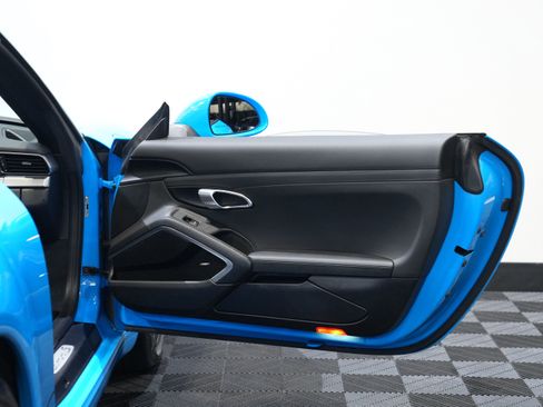 Used 2017 Porsche 911 Carrera S image 24