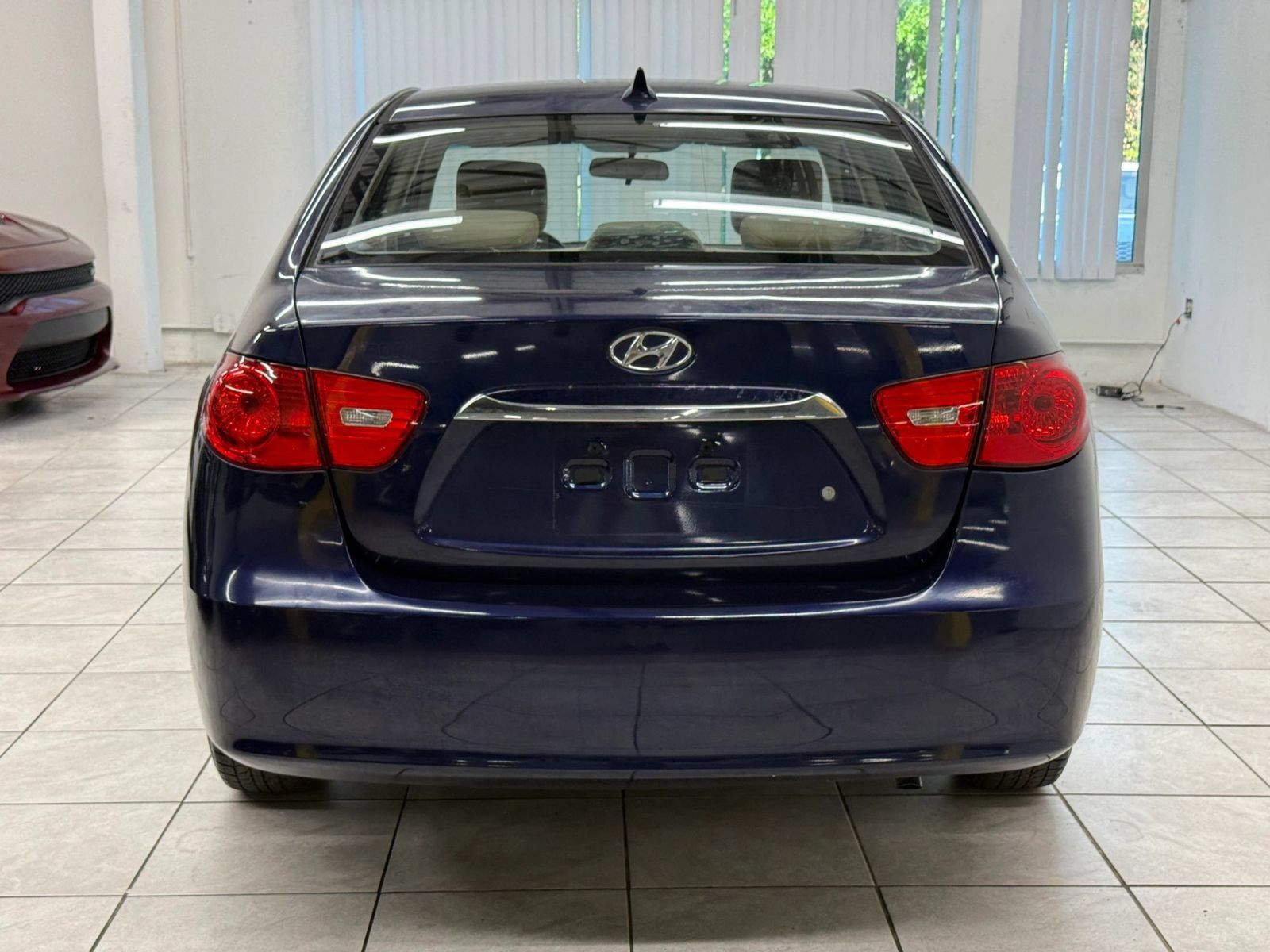Used 2010 Hyundai Elantra GLS FWD image 8