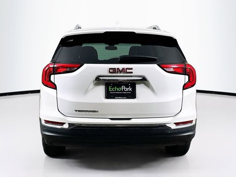 Used 2021 GMC Terrain SLT w/ LPO, Floor Liner Package FWD image 7