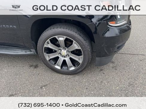 Used 2017 Chevrolet Suburban LT image 6