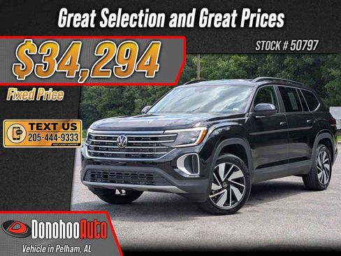 Used 2025 Volkswagen Atlas SE FWD image 1