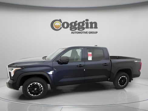 New 2026 Toyota Tundra SR5 AWD/4WD image 3