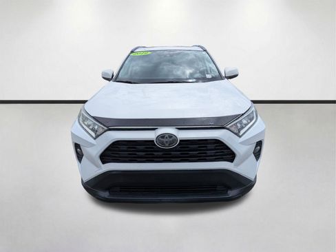 Used 2019 Toyota RAV4 XLE w/ Convenience Package image 9