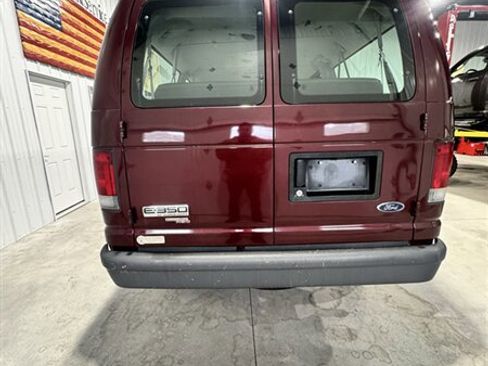 Used 2007 Ford E-350 and Econoline 350 XLT image 6