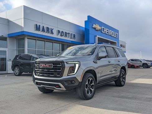 Used 2025 GMC Yukon AT4 w/ AT4 Premium Package image 1