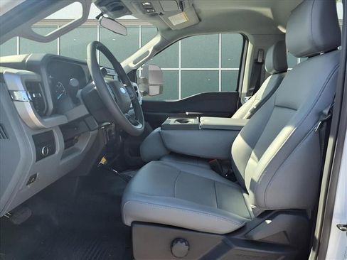New 2025 Ford F550 4x4 Regular Cab Super Duty image 20