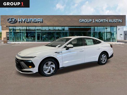 New 2026 Hyundai Sonata SE FWD image 1