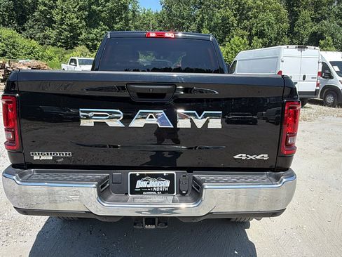 Used 2025 RAM 2500 Big Horn AWD/4WD image 9