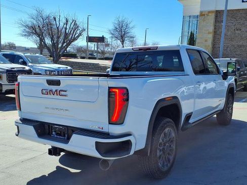 New 2026 GMC Sierra 2500 AT4 w/ AT4 Premium Plus Package image 3