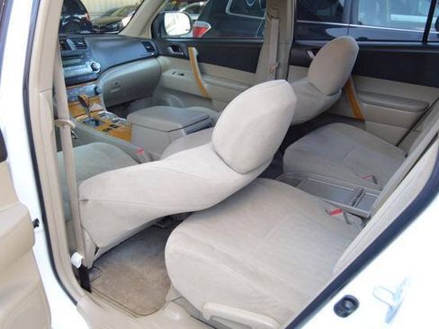 Used 2010 Toyota Highlander 4WD Hybrid w/ Extra Value Pkg 2 image 53