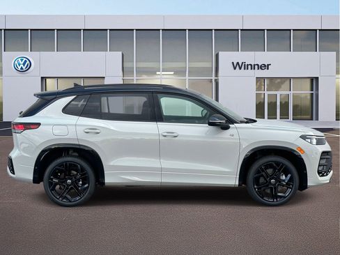 New 2026 Volkswagen Tiguan SE R-Line AWD/4WD image 6