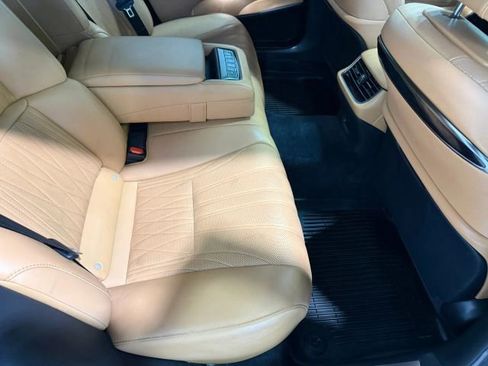 Used 2021 Lexus LS 500 w/ Interior Upgrade Package RWD image 35