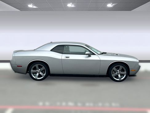 Used 2009 Dodge Challenger R/T image 7