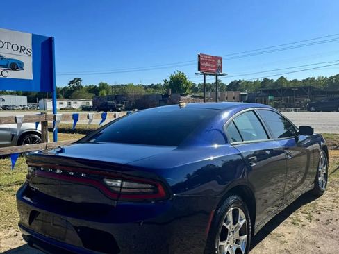 Used 2015 Dodge Charger SE w/ Popular Equipment Group image 9