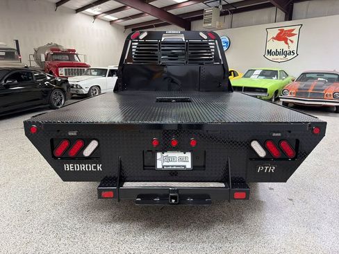 Used 2023 RAM 3500 Tradesman w/ Chrome Appearance Group RWD image 6