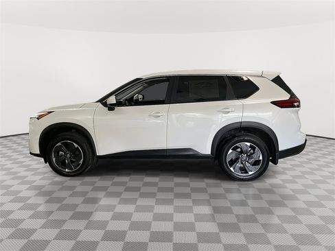 Used 2025 Nissan Rogue SV image 6