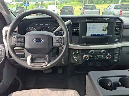 Used 2024 Ford F250 XLT AWD/4WD image 11