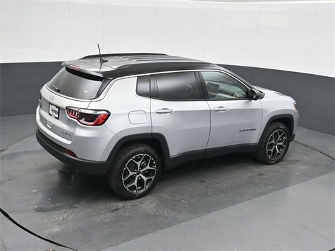 New 2026 Jeep Compass Limited image 29