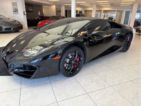Used 2019 Lamborghini Huracan LP 580-2 RWD image 4