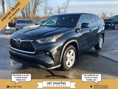 Used 2023 Toyota Highlander LE
