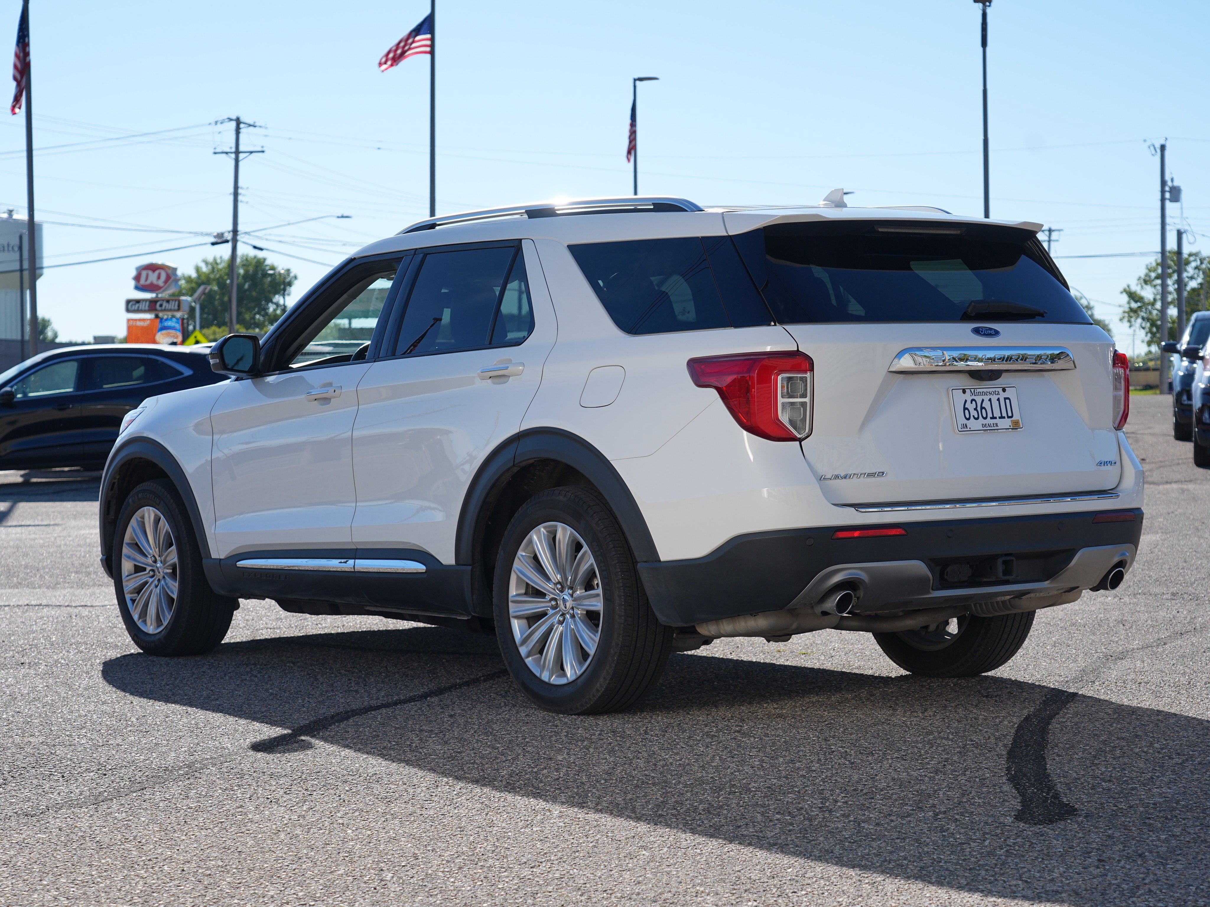 Used 2024 Ford Explorer Limited w/ Limited Technology Package AWD/4WD image 6