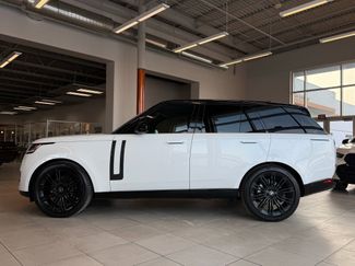Used 2025 Land Rover Range Rover SE video 3