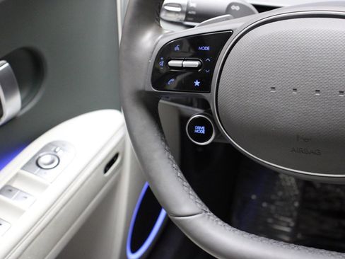 Used 2024 Hyundai Ioniq 5 Limited image 28