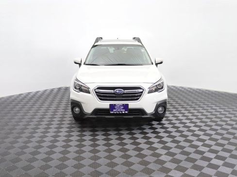 Used 2019 Subaru Outback 2.5i Limited w/ Popular Package #2 AWD/4WD image 4