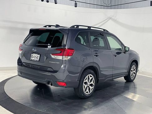 Used 2023 Subaru Forester Premium AWD/4WD image 12