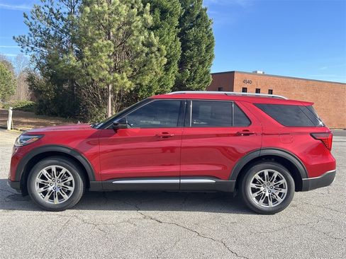 New 2026 Ford Explorer Platinum image 26