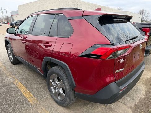 Used 2025 Toyota RAV4 XLE image 5
