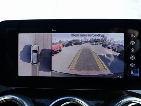 Used 2022 Mercedes-Benz GLC 300 4MATIC image 24