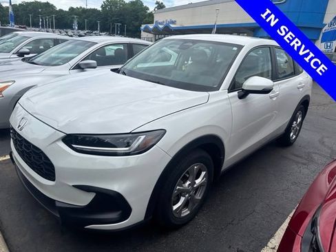 Used 2025 Honda HR-V LX image 2