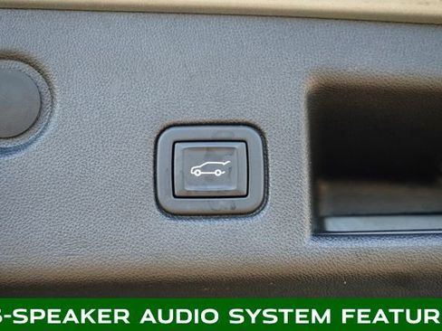 Used 2023 Chevrolet Equinox LT w/ Driver Convenience Package image 6