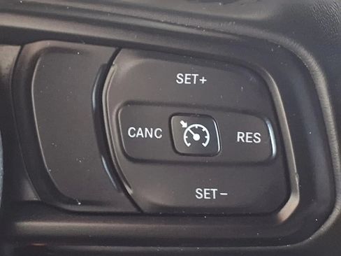 Used 2021 Jeep Wrangler Sport AWD/4WD image 23