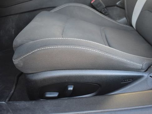 Used 2019 Chevrolet Camaro LT image 13