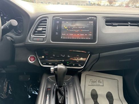 Used 2018 Honda HR-V EX-L image 17