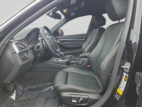 Used 2018 BMW 330i xDrive Sedan w/ Convenience Package AWD/4WD image 17