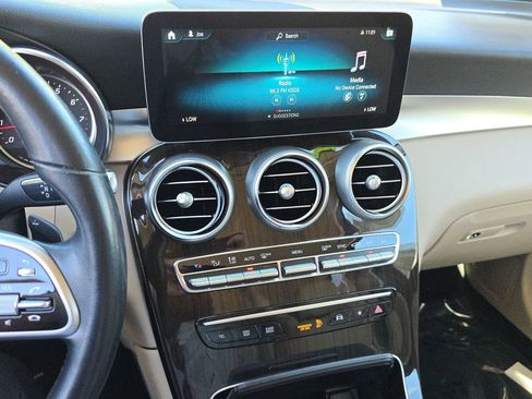 Used 2022 Mercedes-Benz GLC 300 GLC 300 image 27