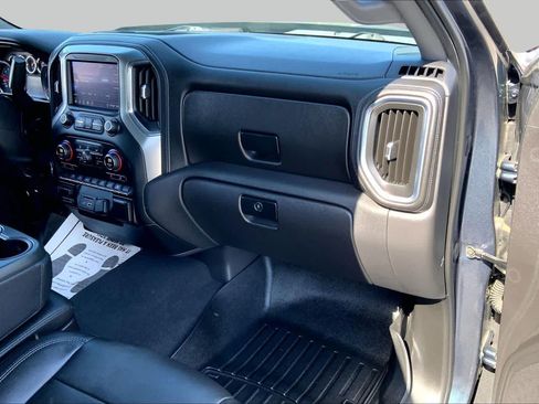 Used 2020 Chevrolet Silverado 1500 LT w/ Texas Edition AWD/4WD image 16