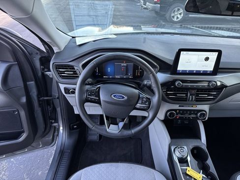 Used 2023 Ford Escape Active image 30
