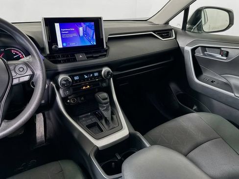 Certified 2025 Toyota RAV4 XLE FWD image 24