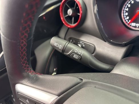 Used 2021 Chevrolet Blazer RS w/ Enhanced Convenience Package image 22