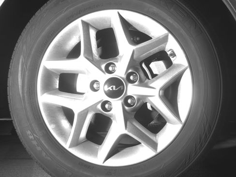 Used 2025 Kia Soul LX w/ LX Technology Package FWD image 13