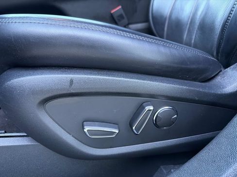 Used 2019 Lincoln Nautilus Reserve FWD image 12