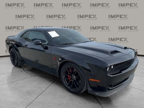 Used 2022 Dodge Challenger SRT Hellcat image 7